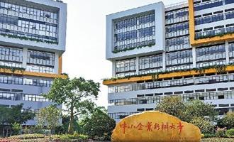 1aboutpic2.jpg